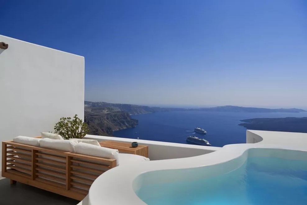 Villa Eco Three in Santorini - Santorini Luxury Villas by MLV