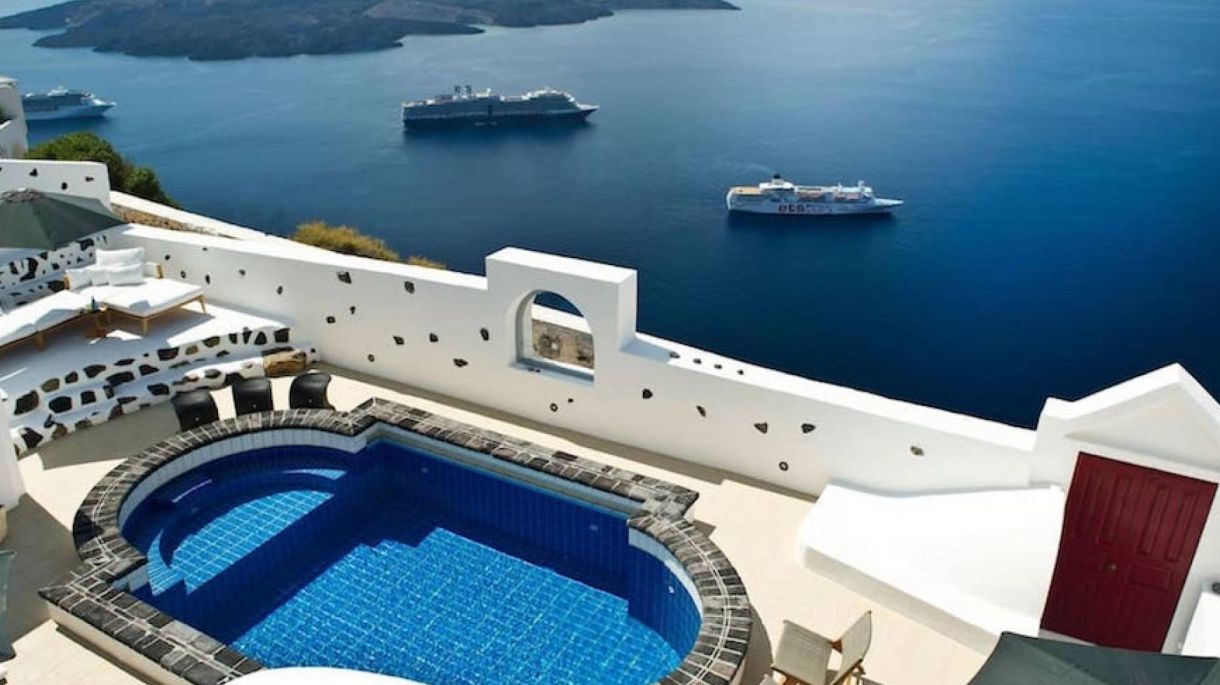 https://santorini.villas/wp-content/uploads/2020/06/Villa-Adelaine-21.jpg thumbnail