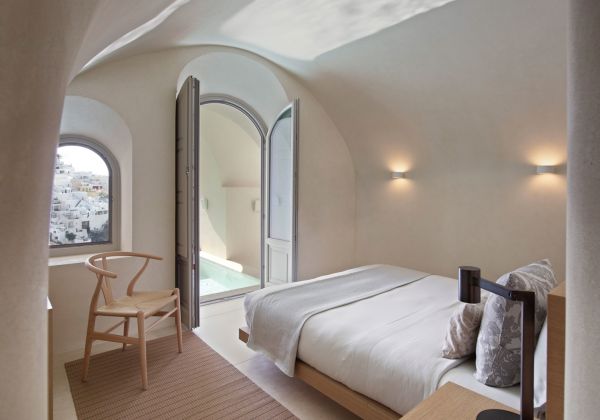 Villa Bordeaux | MLV - Santorini Luxury Villas