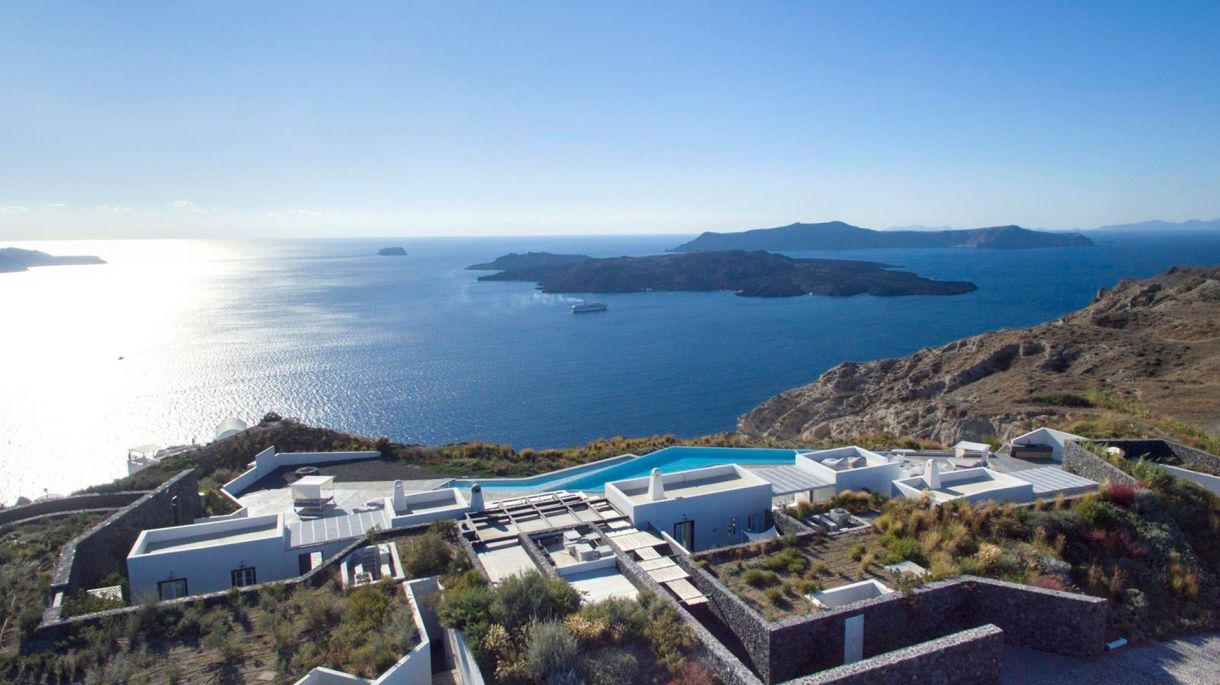 https://santorini.villas/wp-content/uploads/2023/07/Villa-Eros-18.jpg thumbnail