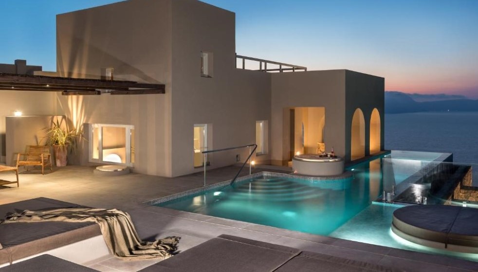 https://santorini.villas/wp-content/uploads/2023/08/Santorini_Luxury_Villas_MLV-16-2-1.jpg thumbnail