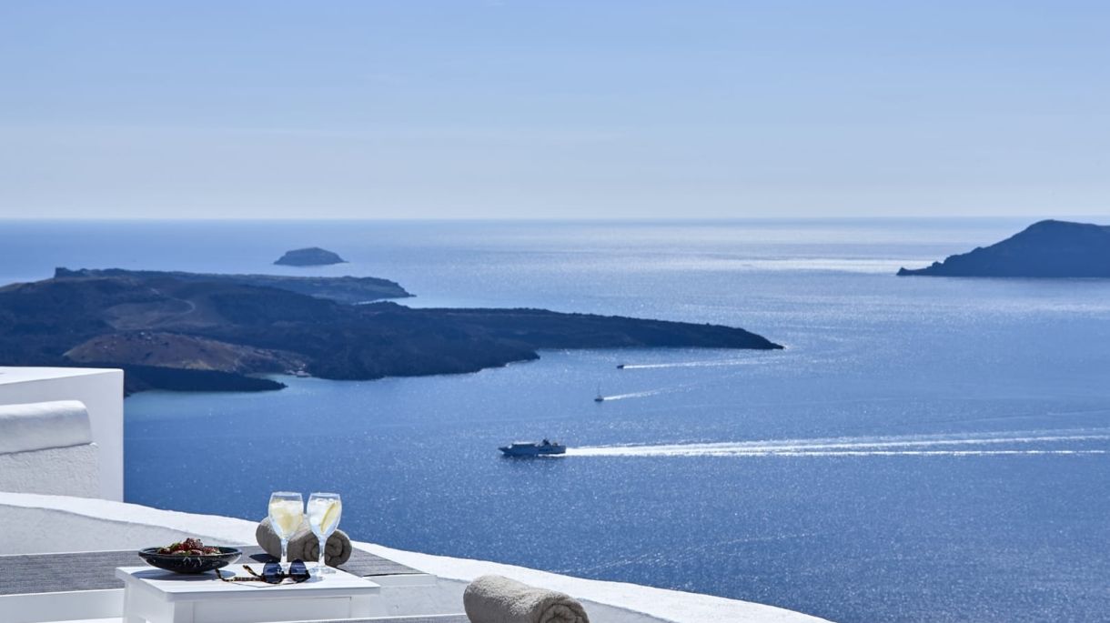 https://santorini.villas/wp-content/uploads/2024/01/Aegean-View-26.jpg thumbnail